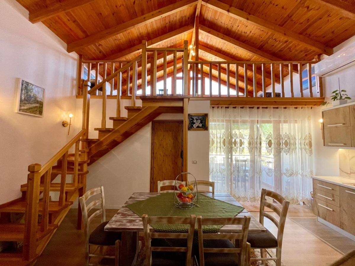 River Escape Villa - Private Beach, Scenic View & Bbq Tepelene Ngoại thất bức ảnh