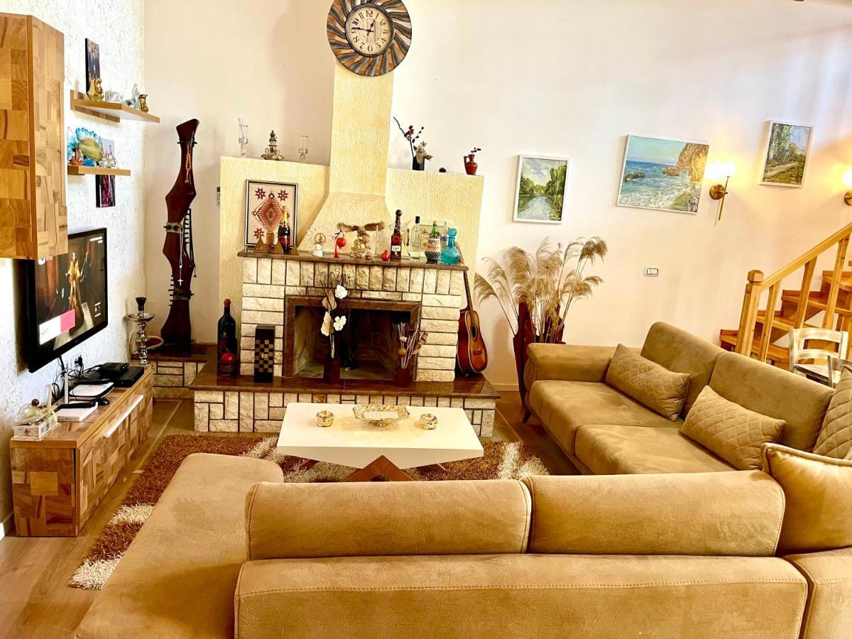 River Escape Villa - Private Beach, Scenic View & Bbq Tepelene Ngoại thất bức ảnh