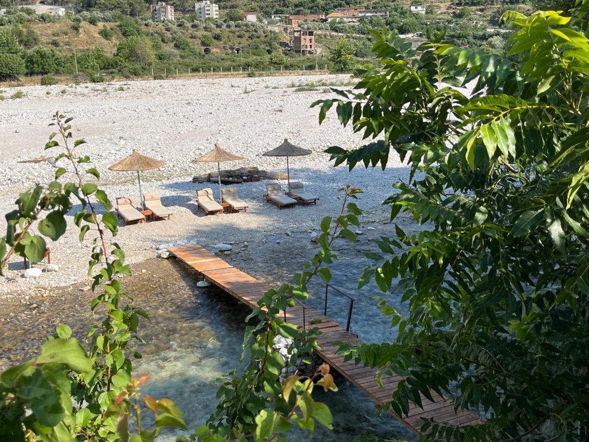 River Escape Villa - Private Beach, Scenic View & Bbq Tepelene Ngoại thất bức ảnh